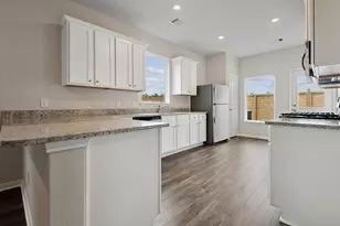 15834 Berry Hl Dr, Conroe, TX 77303 - Photo 4