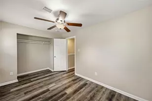 513 Avenue I, Conroe, TX 77301 - Photo 32