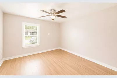 513 Avenue I, Conroe, TX 77301 - Photo 12