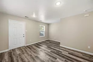 513 Avenue I, Conroe, TX 77301 - Photo 22