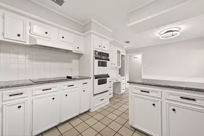 6207 Claridge Drive, Houston, TX 77096 - Photo 16