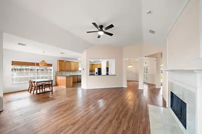 7319 Emerald Glen Drive, Sugar Land, TX 77479 - Photo 8