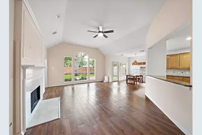 7319 Emerald Glen Drive, Sugar Land, TX 77479 - Photo 4