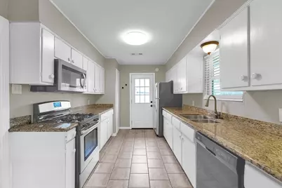 5330 Pagewood Lane, Houston, TX 77056 - Photo 22