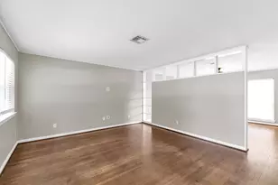 5330 Pagewood Ln, Houston, TX 77056 - Photo 10