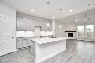 11 Knight Bayou Dr, Dayton, TX 77535 - Photo 10