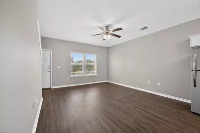 4507 P, Galveston, TX 77551 - Photo 4