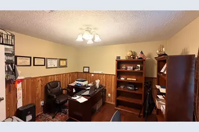 7055 Shanahan Drive, Beaumont, TX 77706 - Photo 14