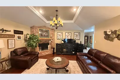 7055 Shanahan Drive, Beaumont, TX 77706 - Photo 6