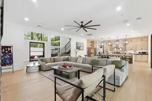 1432 Bingle Rd, Houston, TX 77055 - Photo 10