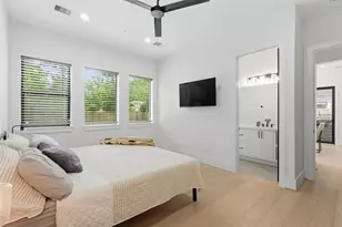 1432 Bingle Rd, Houston, TX 77055 - Photo 28