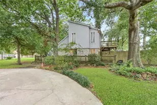 423 Paradise Ln, Montgomery, TX 77356 - Photo 1