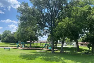 423 Paradise Ln, Montgomery, TX 77356 - Photo 26