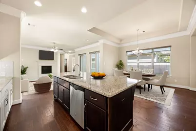 14 Kendrick Pines Boulevard, The Woodlands, TX 77389 - Photo 8