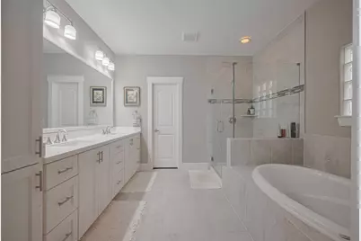 2604 Bevis Street #E, Houston, TX 77008 - Photo 42