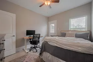 2604 Bevis St, Houston, TX 77008 - Photo 12