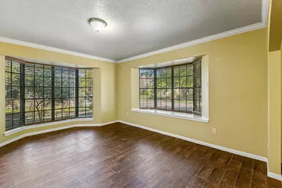 10703 Crestfield Court, Houston, TX 77070 - Photo 6