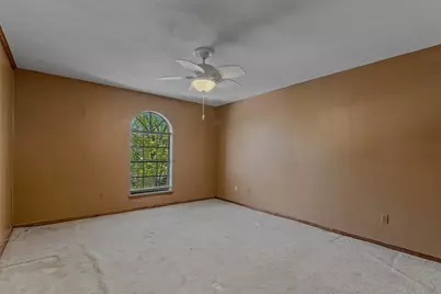 10703 Crestfield Court, Houston, TX 77070 - Photo 14