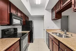 2700 Revere St, Houston, TX 77098 - Photo 6