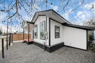 2518 Cochran St, Houston, TX 77009 - Photo 6