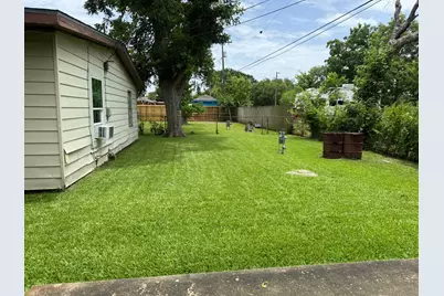 2213 17th Avenue N, Texas City, TX 77590 - Photo 14