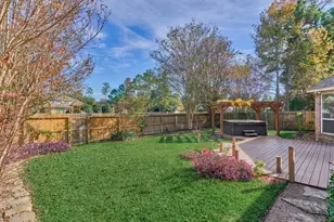 94 Oriel Oaks Cir, The Woodlands, TX 77382 - Photo 32