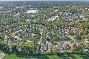 94 Oriel Oaks Cir, The Woodlands, TX 77382 - Photo 4