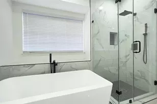 6438 Drake Elm Dr, Sugar Land, TX 77479 - Photo 24