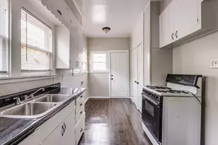 8318 Lawler St, Houston, TX 77051 - Photo 6