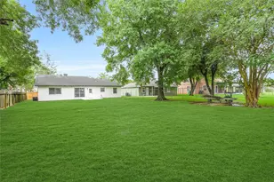 8333 Lanham Ln, Houston, TX 77075 - Photo 20