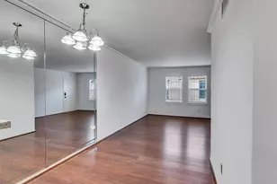 5230 Arboles Dr, Houston, TX 77035 - Photo 10