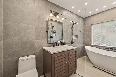 11102 Hillcroft Avenue, Houston, TX 77096 - Photo 26