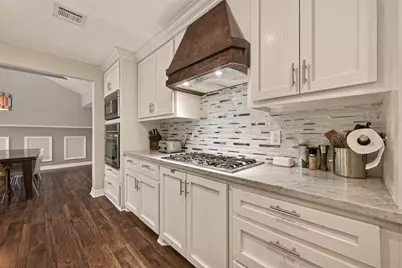 11102 Hillcroft Avenue, Houston, TX 77096 - Photo 16