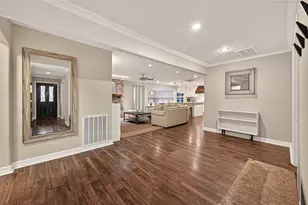 11102 Hillcroft Ave, Houston, TX 77096 - Photo 6