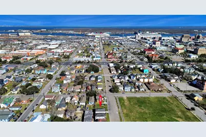 1213 28th Street, Galveston, TX 77550 - Photo 32