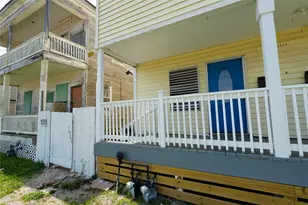 1213 28th St, Galveston, TX 77550 - Photo 34