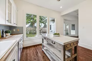 1506 Indiana St, Houston, TX 77006 - Photo 12