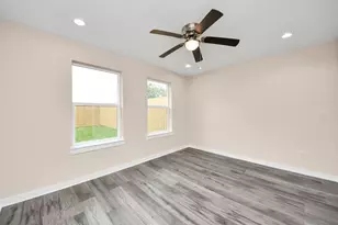 3130 5th St, Stafford, TX 77477 - Photo 20