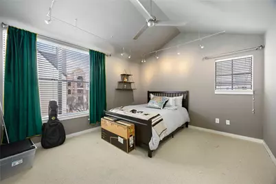 939 Colorado Street #17, Houston, TX 77007 - Photo 14