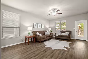 1921 Briar Grove Dr, Conroe, TX 77301 - Photo 8