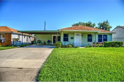 2004 W Gulf Street W, Baytown, TX 77520 - Photo 2