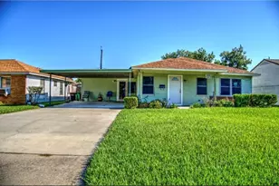 2004 W Gulf Street W, Baytown, TX 77520 - Photo 2