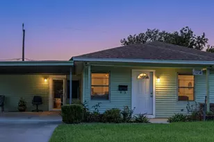 2004 W Gulf Street W, Baytown, TX 77520 - Photo 1