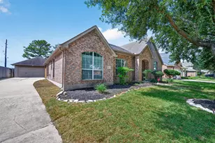 1608 Spring Glen Ln, Pearland, TX 77581 - Photo 2