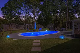 910 Apollo St, New Caney, TX 77357 - Photo 2