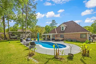 910 Apollo St, New Caney, TX 77357 - Photo 4