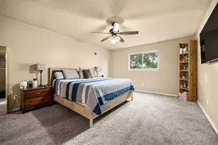 2210 S Memorial Ct, Pasadena, TX 77502 - Photo 22