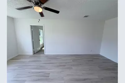 404 Elaine Street, La Marque, TX 77568 - Photo 6