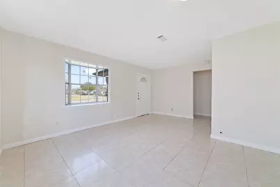 8446 Norvic Street, Houston, TX 77029 - Photo 8
