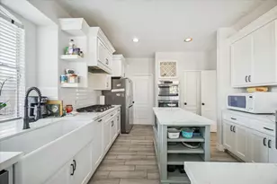 3802 Mission Valley Dr, Missouri City, TX 77459 - Photo 2